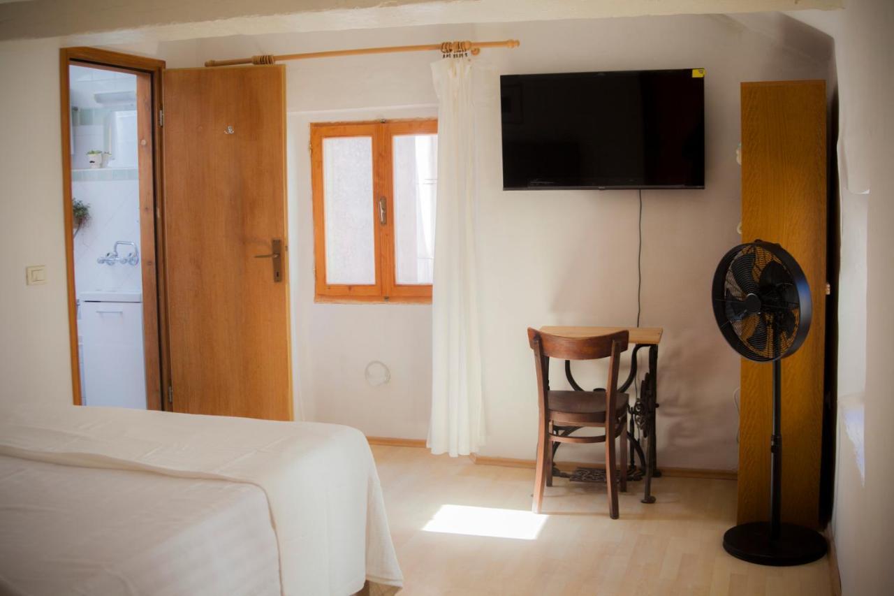Amarilis Rooms Grožnjan Extérieur photo